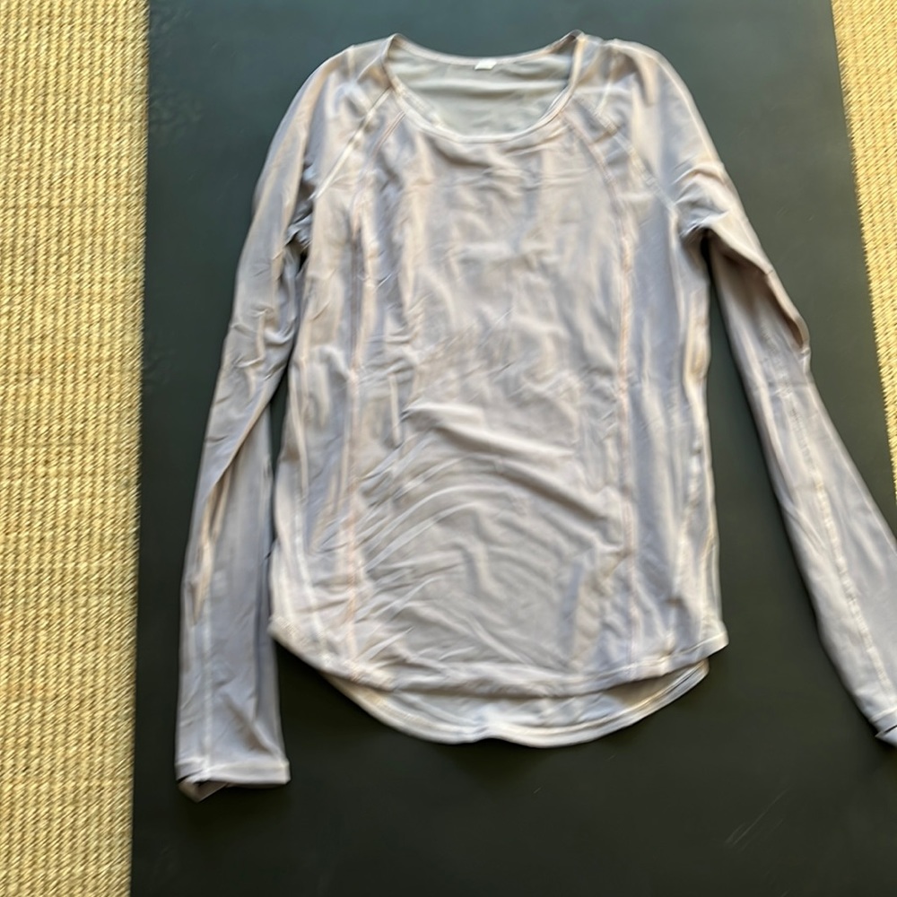 Lulu long sleeve workout shirt